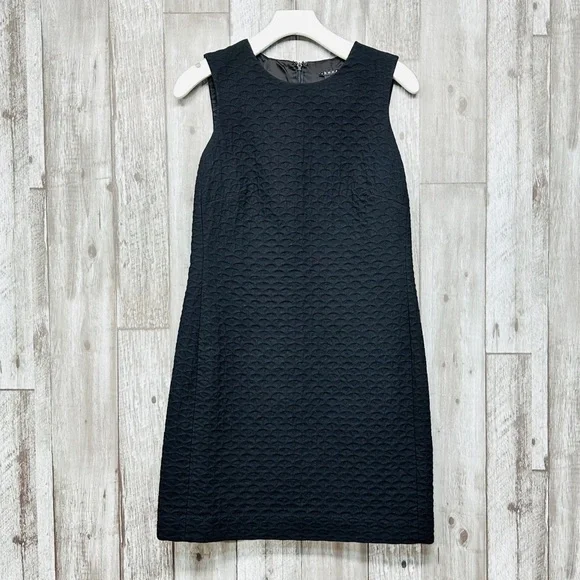 ⭐️Theory Shift 2 Wendt Textured Black Dress [CL3-17] - Picture 2 of 7
